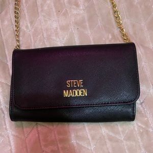 Black mini Steve Madden crossbody bag (gold chain accents)